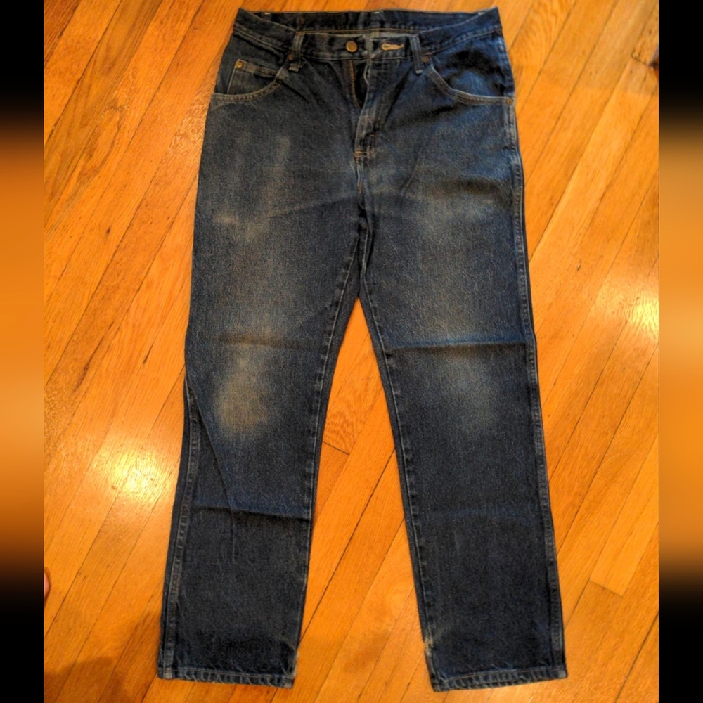 Wrangler men's straight cut regular fit jeans